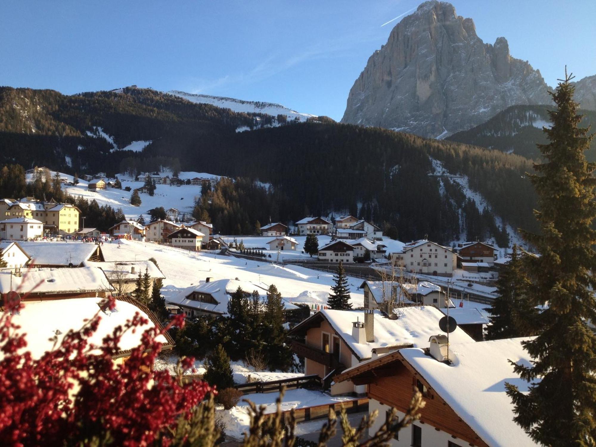 Appartamenti Olympic Santa Cristina Val Gardena Exterior photo